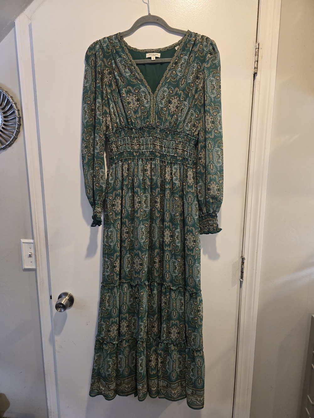 Max Studio Teal Paisley V‑Neck Smocked Waist Maxi Dress